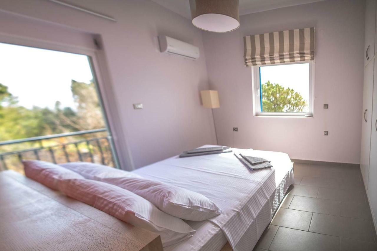 Villa Dimos Gytheio Exteriör bild